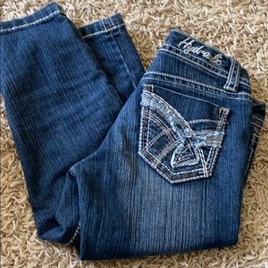 Hydraulic Capris